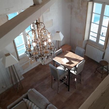 Apartmán XVIII Century Gem With Magnificent Views Of The Harbour With A Private Garage Saint-Martin-de-Ré Exteriér fotografie